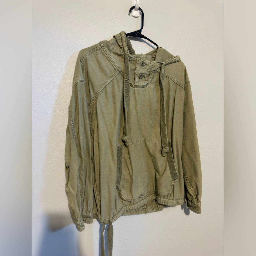 American eagle pullover